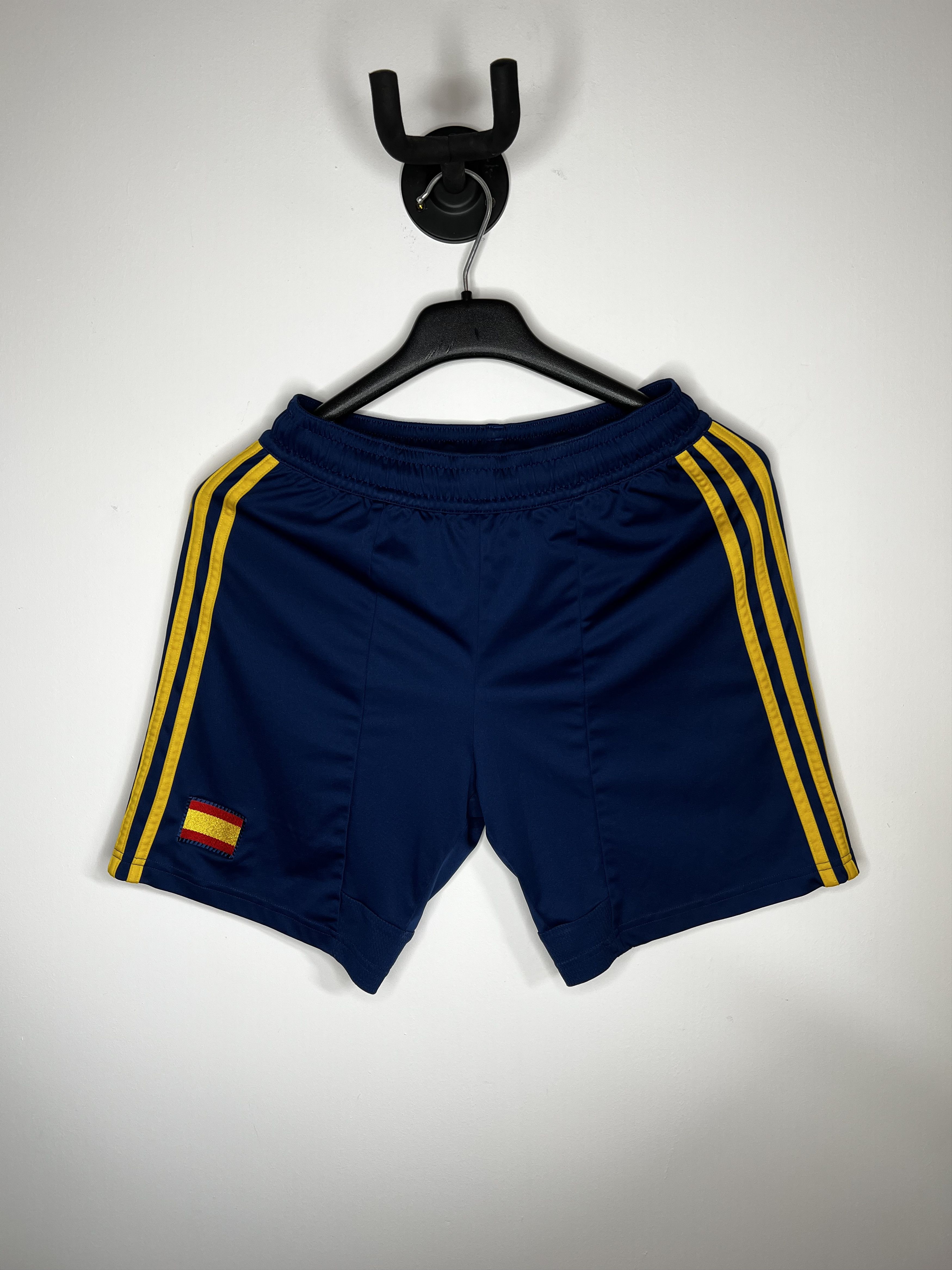 Adidas SPAIN NATIONAL TEAM 2012 2013 HOME SHORTS FOOTBALL SOCCER Size US 32 / EU 48 - 1 Thumbnail