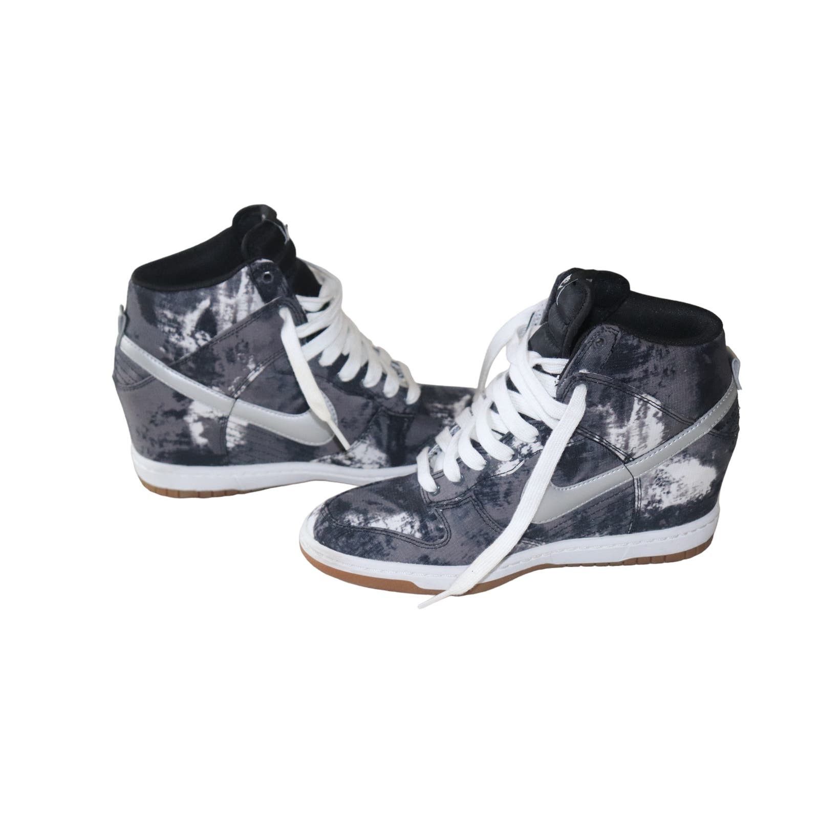Nike Dunk Sky High Print Sneakers Women's Size