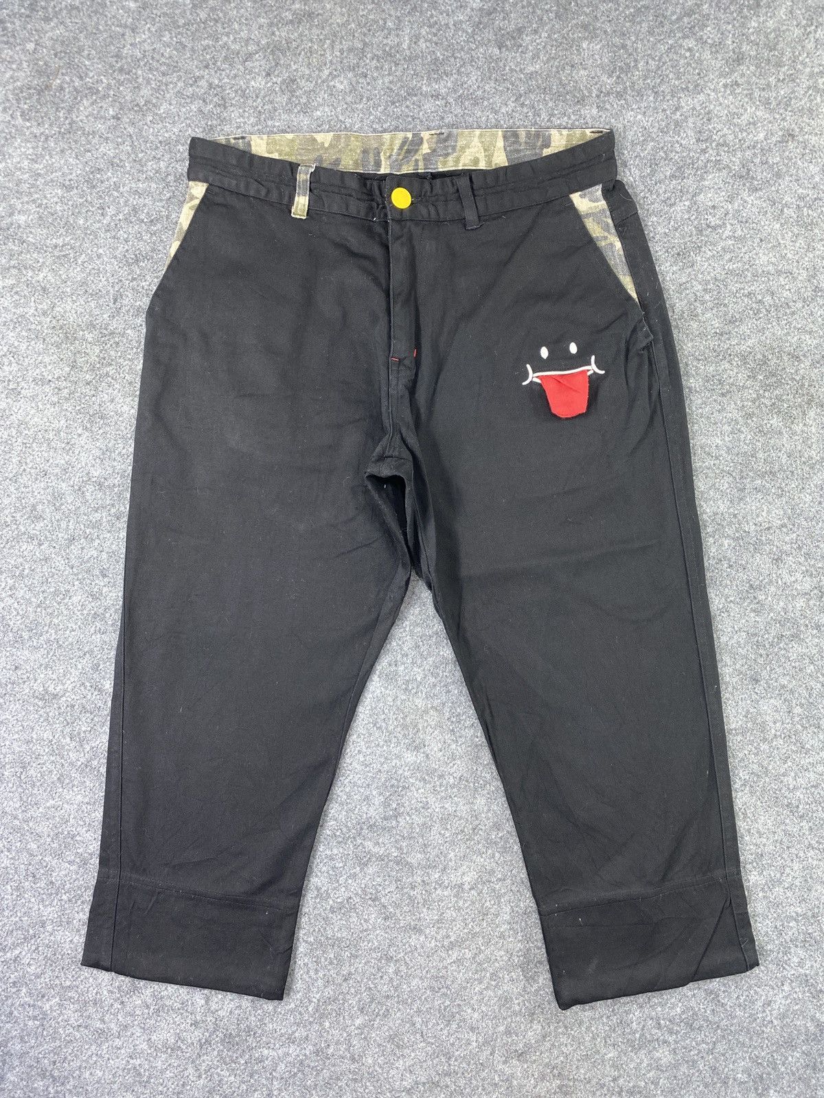 Japanese Brand UP! SMILE MADE IN SMILE 3D Tongue 3 Quarter Shorts -J1109 Size US 31 - 1 Thumbnail