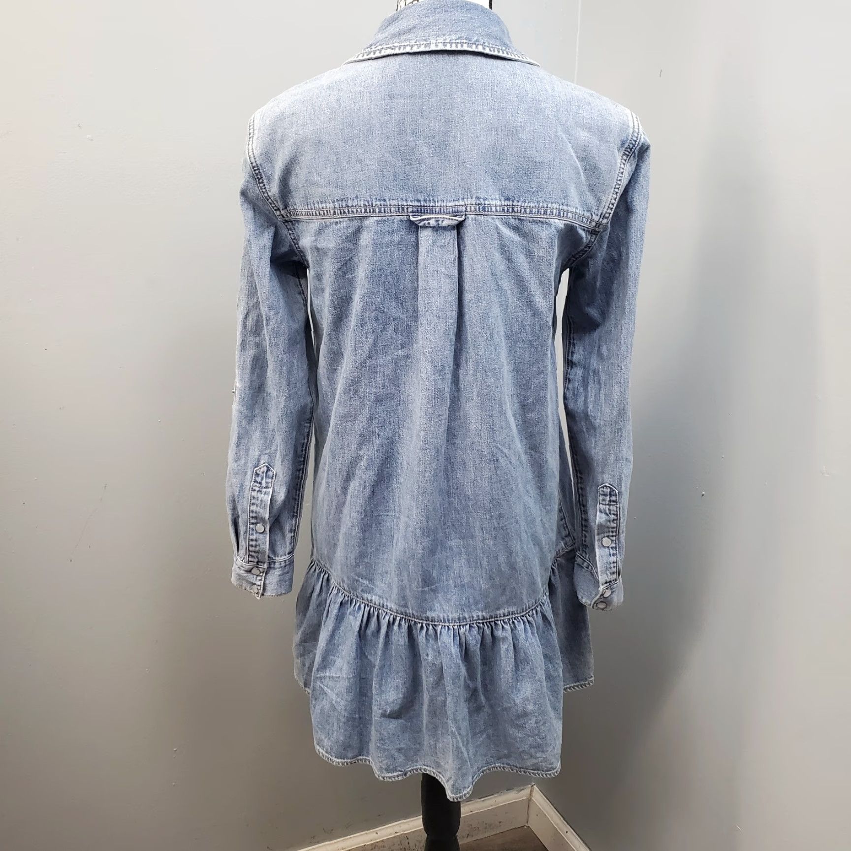 Veronica Beard Veronica Beard Women Dress Shirt Denim Parkton Blue Short Peplum Hem Long Sleeve Roll Tab Neck Collared Pocketed 0 Size 0 Size 25" / US 0 / IT 36 - 2 Thumbnail
