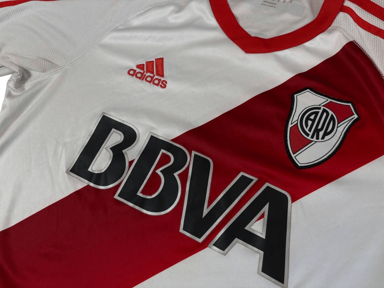 Adidas Jersey River Plate FC 2016/17 Adidas Size US M / EU 48-50 / 2 - 4 Thumbnail