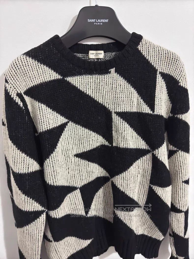 Saint Laurent Paris Saint Laurent Paris Black and White Wool Geometric Triangl Size US M / EU 48-50 / 2 - 3 Thumbnail