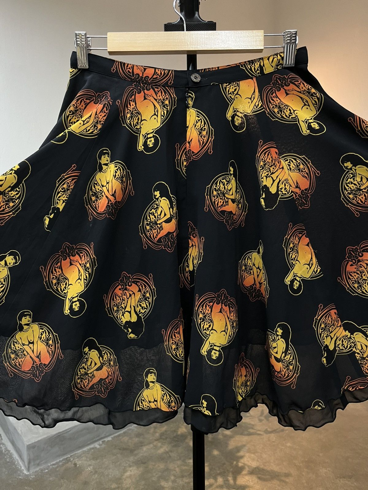 Hysteric Glamour Hysteric Glamour Pin Up Girl Sheer Layered Skirt Size 28" / US 6 / IT 42 - 3 Thumbnail