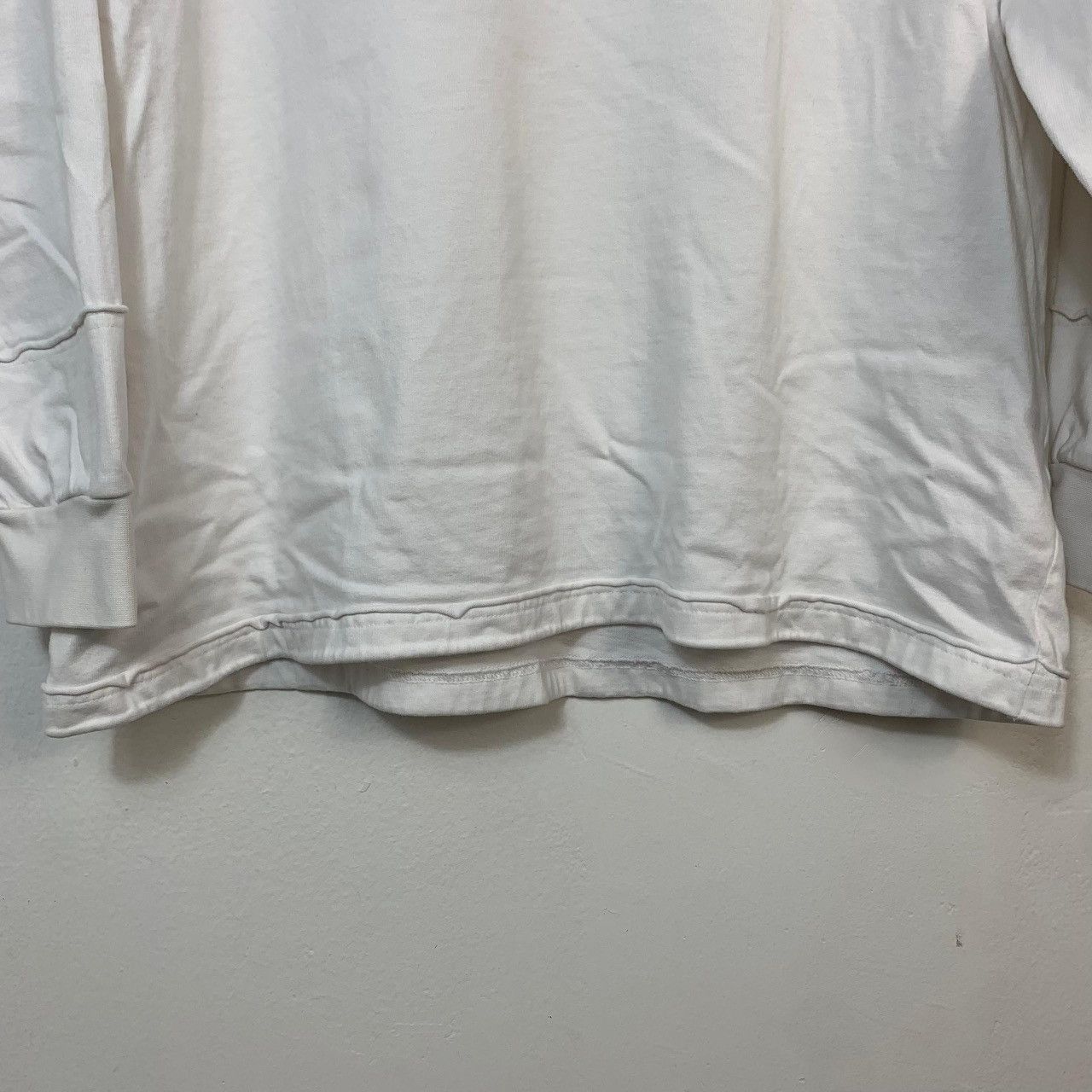 GU × Undercover UNDERCOVER Jun TAKAHASHI Long Sleeve Tee Photoprint Size US M / EU 48-50 / 2 - 4 Thumbnail