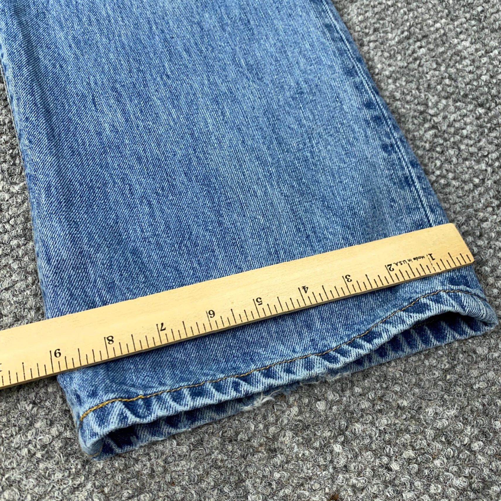 Levi's VINTAGE Levi's 501 Jeans Mens 38x34 Blue Denim Straight 90s Concert Mens Size US 44 / EU 60 - 7 Thumbnail