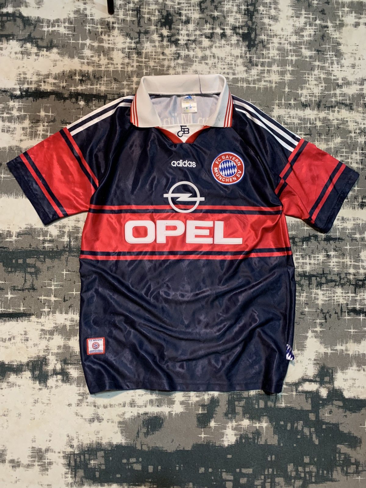 Adidas BAYERN MUNICH 1997 1998 HOME JERSEY ADIDAS RIZZITELLI Size US M / EU 48-50 / 2 - 1 Thumbnail