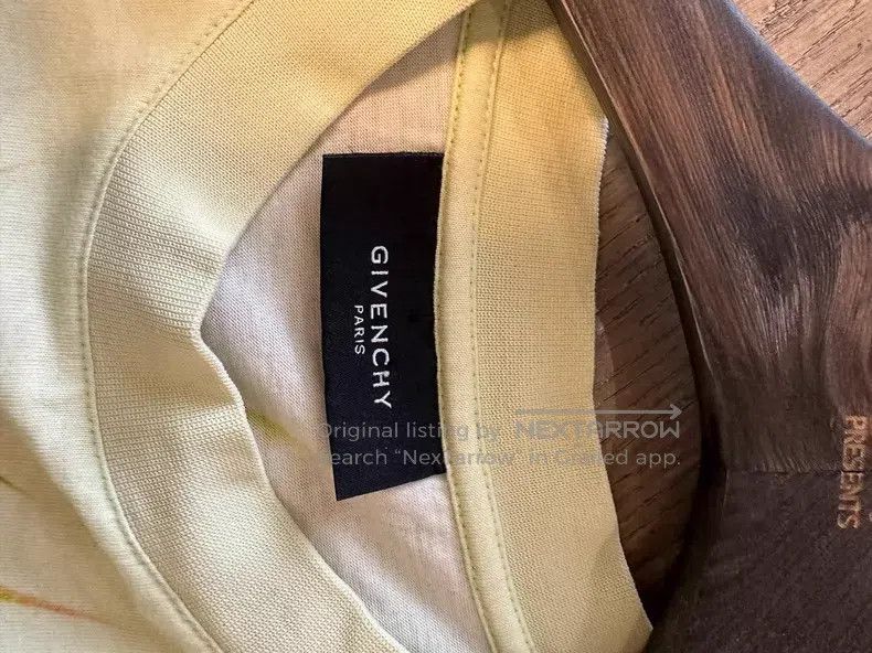 Givenchy Givenchy short sleeves Size US S / EU 44-46 / 1 - 4 Thumbnail
