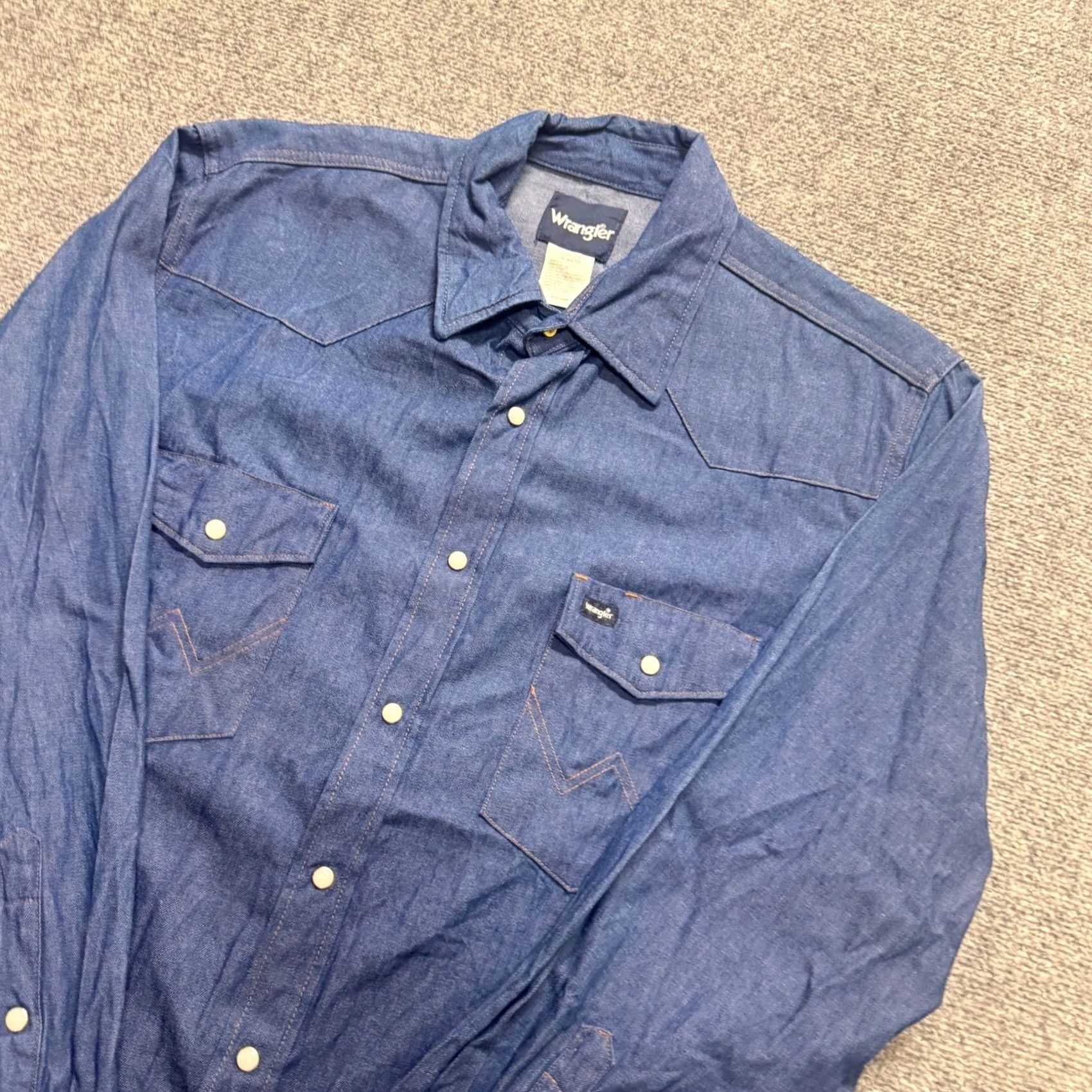 Wrangler VINTAGE Wrangler Dress Shirt Men's XL Western Cotton Pearl Snap Cowboy Blue Mens XL Blue Wrangler Dress Shirt Size 46R - 2 Thumbnail