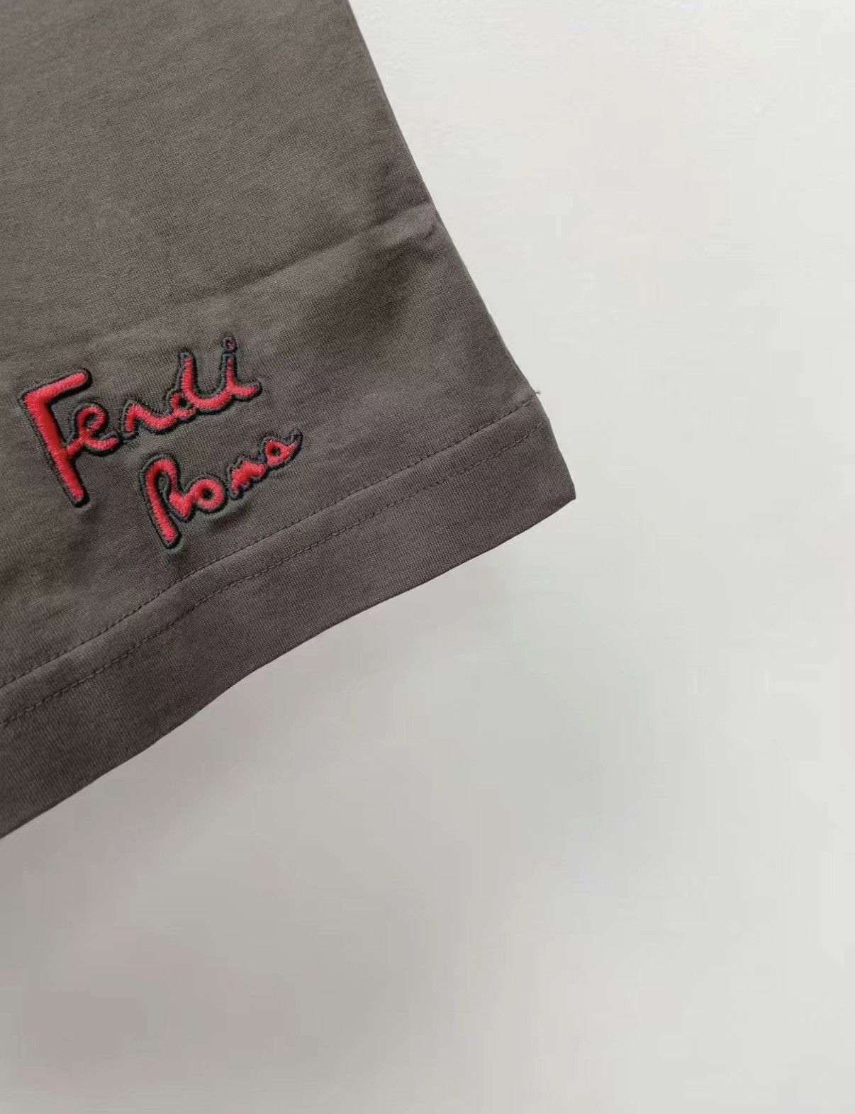 Fendi FENDI 100% Cotton Short Sleeve T-shirt J30 Size US L / EU 52-54 / 3 - 4 Thumbnail