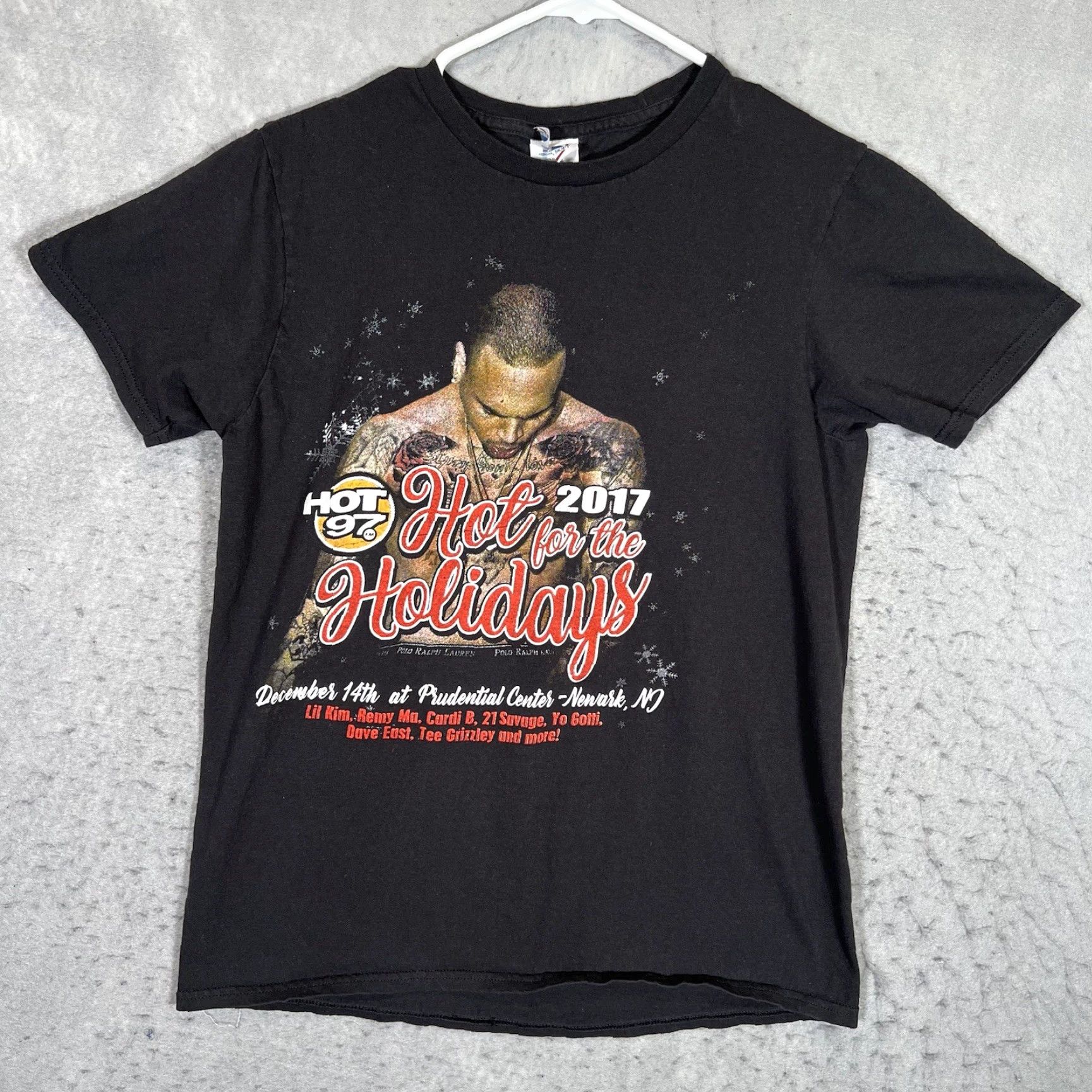 Vintage Hot 97 Hot For The Holidays Chris Brown Shirt Adult Medium Black Rap Mens Size US M / EU 48-50 / 2 - 2 Thumbnail