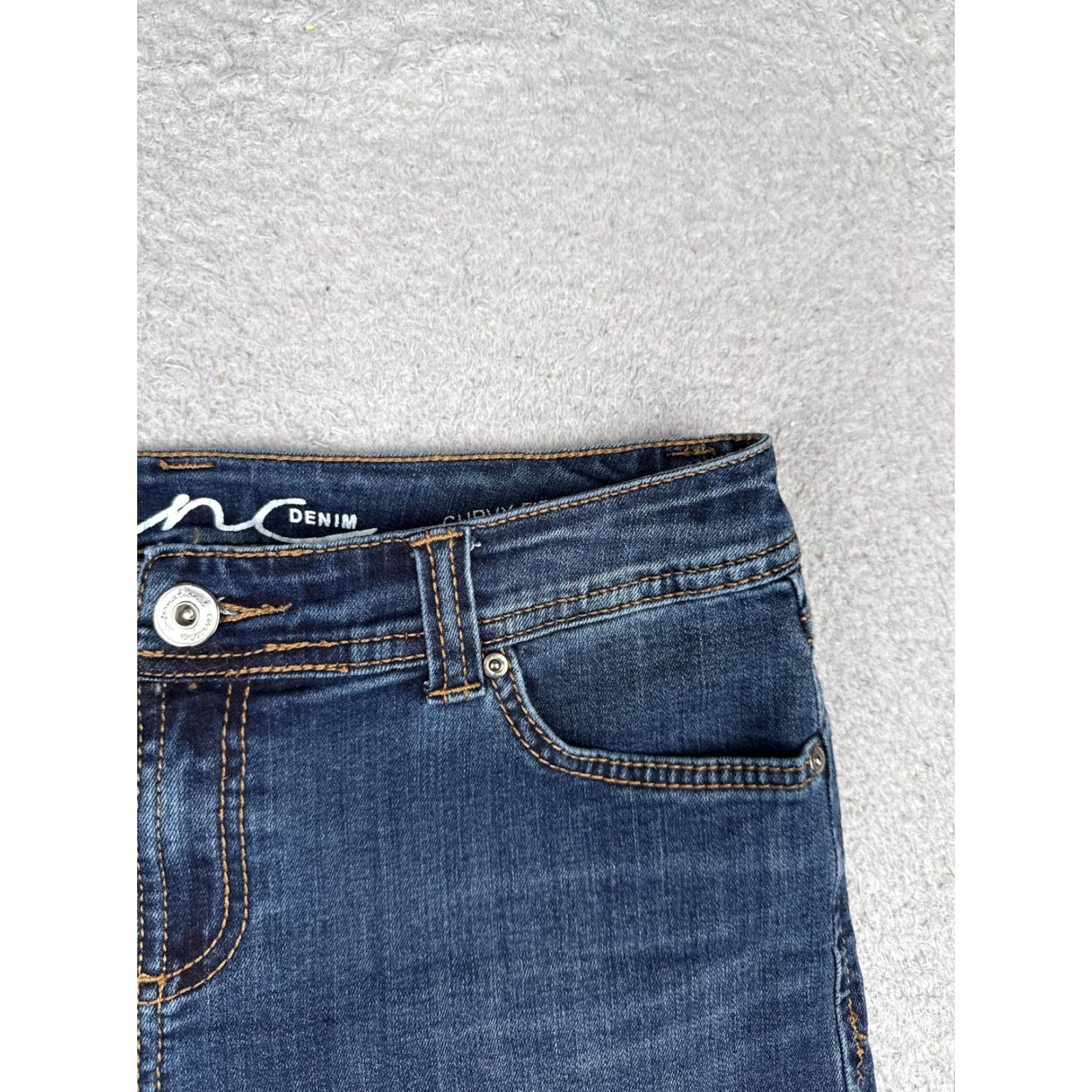 Vintage INC International Concepts Shorts Womens 6 Blue Denim Cutoff Embroidered Pockets Size 28" / US 6 / IT 42 - 5 Thumbnail