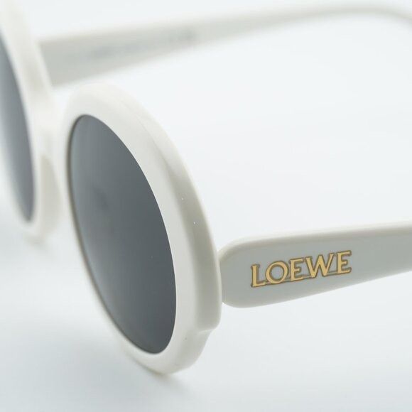 Loewe Loewe LW40135I 25A Sunglasses Ivory Round Frame, Smoke Size ONE SIZE - 8 Thumbnail