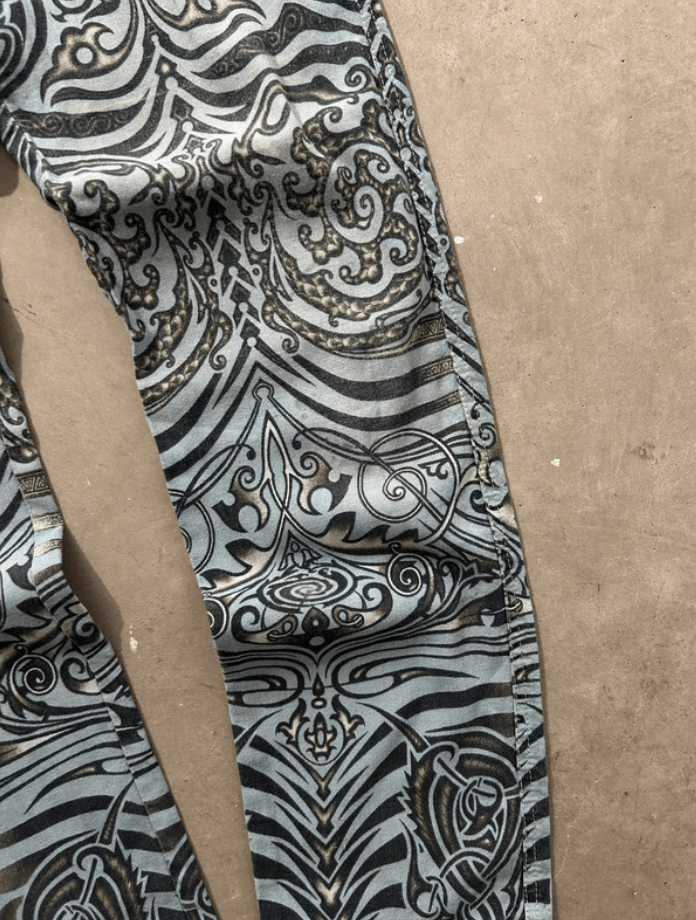 Jean × Jean Paul Gaultier Jean Paul Gaultier Jeans Graphic Tribal Denim Tattoo EX0124 Size 25" / US 0 / IT 36 - 9 Thumbnail