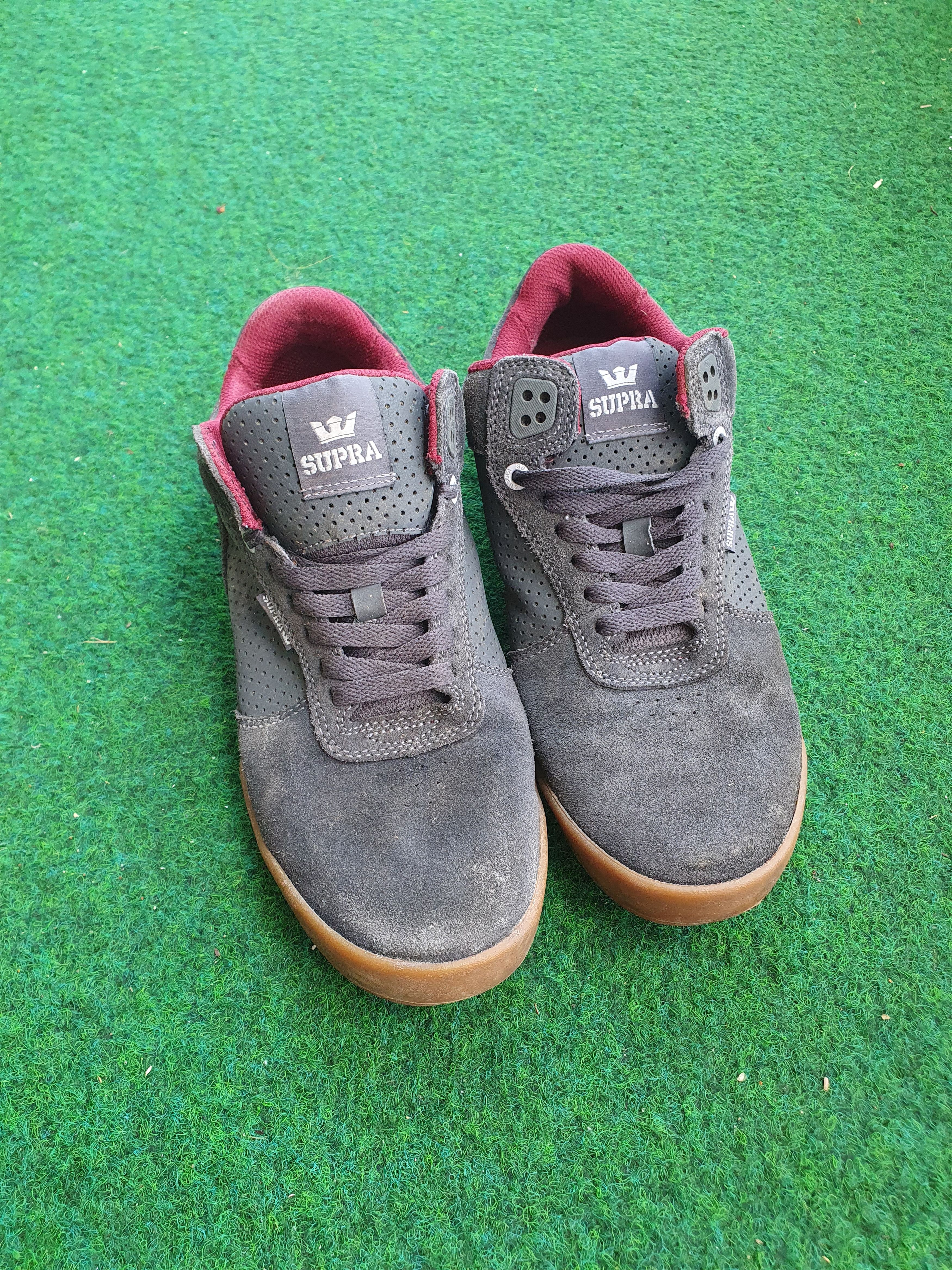 Supra Supra Erik Ellington Magnet Gum Suede Mid-Top Skate Shoes Size US 9 / EU 42 - 1 Thumbnail