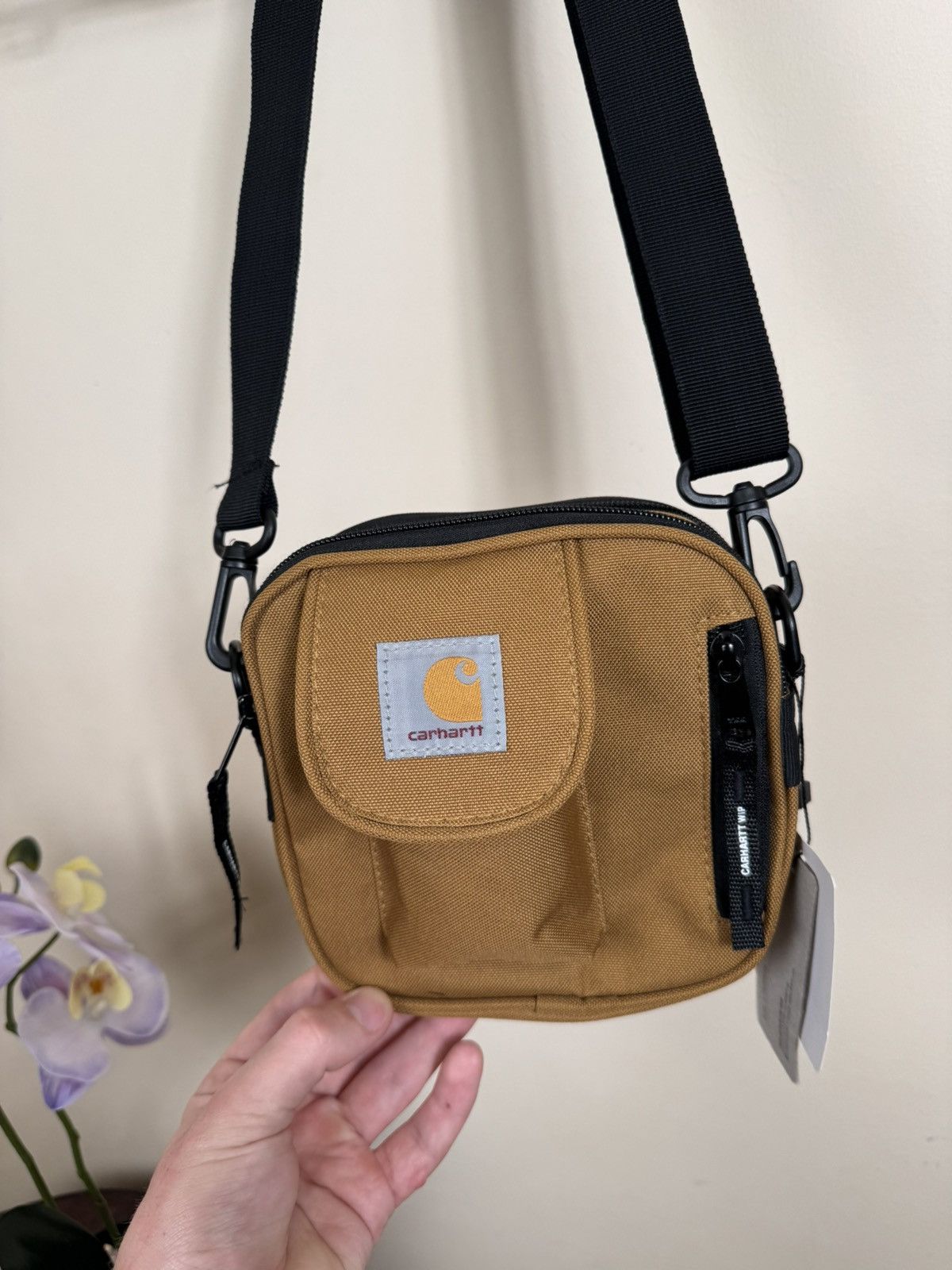 Carhartt Carhartt WIP Essentials Bag Crossbody Shoulder Bag Sand Size ONE SIZE - 7 Thumbnail
