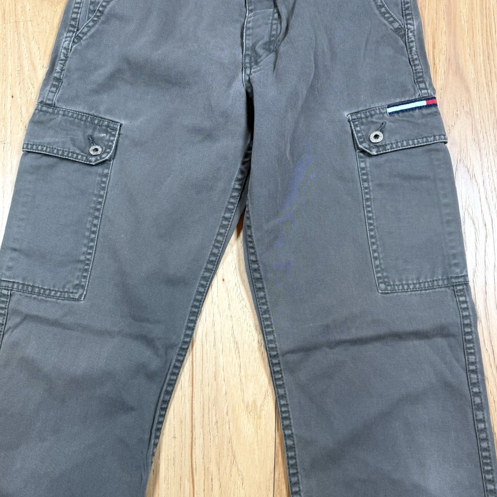 Tommy Hilfiger VINTAGE Tommy Hilfiger Cargo Pants Men 36 Regular Green 30in Inseam Straight Relaxed Adjustable Waist Size 25" / US 0 / IT 36 - 5 Thumbnail