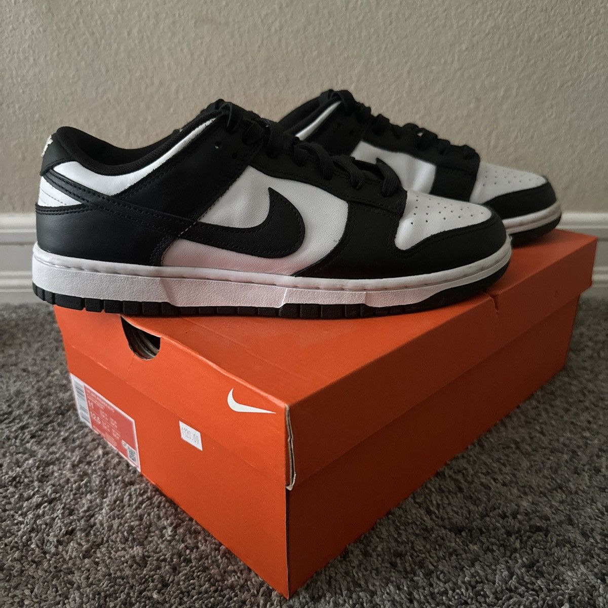 Nike Nike Dunk Low Black/White Panda Size US 10 / EU 43 - 1 Thumbnail
