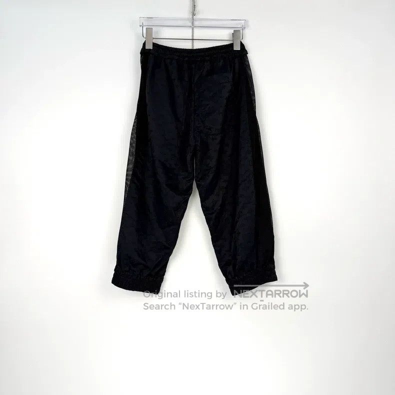 Louis Vuitton Louis Vuitton Black full logo mesh patchwork cropped pants Size US 40 / EU 56 - 4 Thumbnail