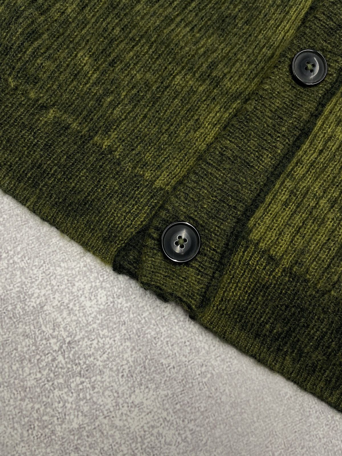 Paul Smith Mens Paul Smith Acid Wash Print Effect Wool Mohair Cardigan Green Size US L / EU 52-54 / 3 - 7 Thumbnail