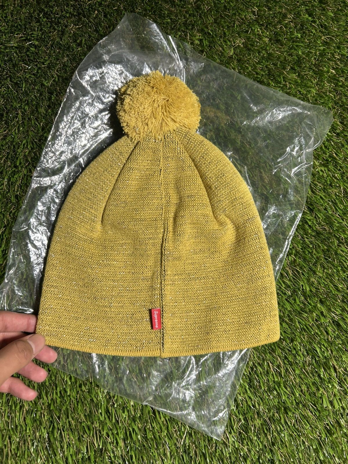 Supreme Supreme 24K Gold Fuzzy Beanie Size ONE SIZE - 2 Thumbnail