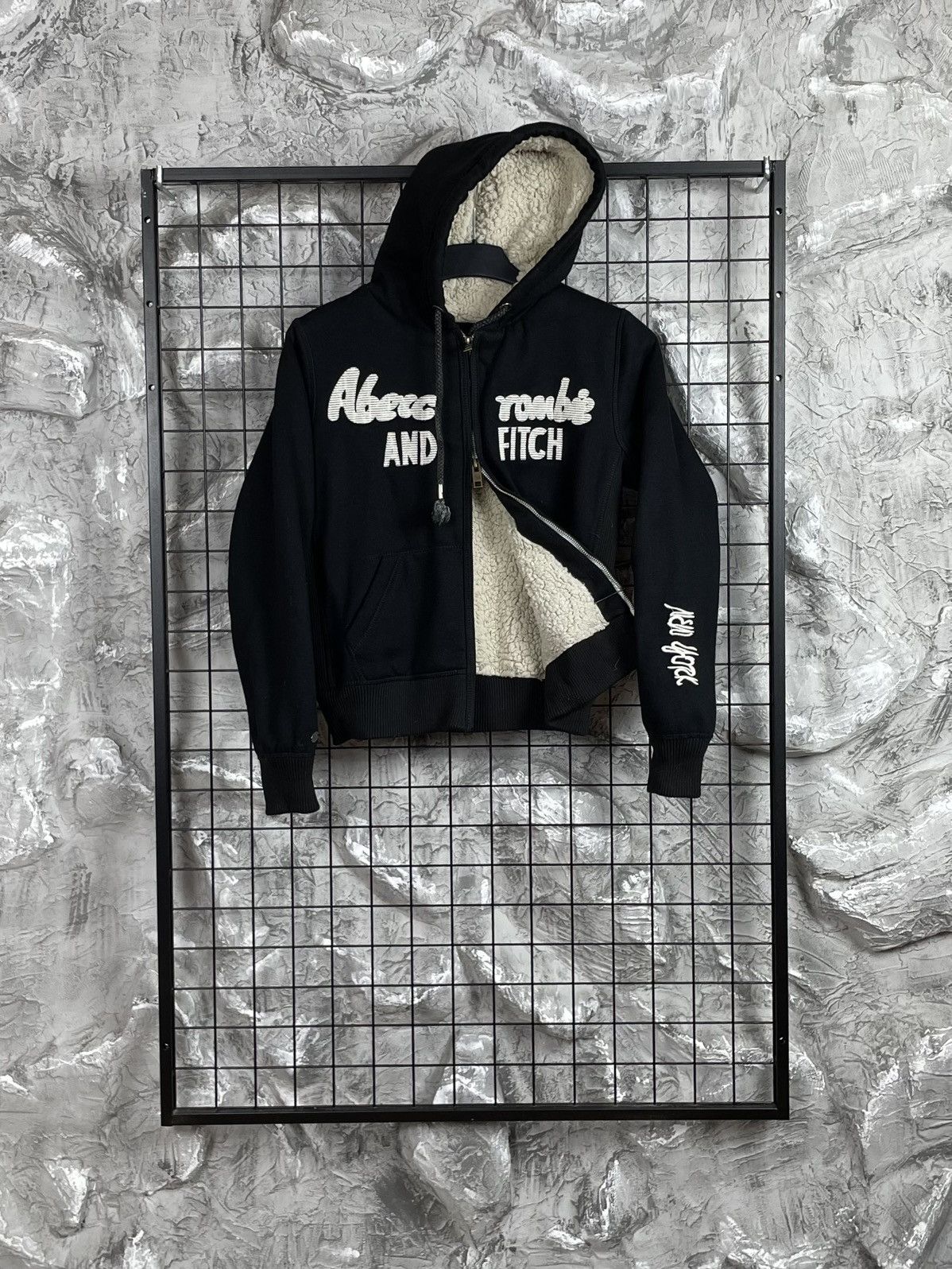 If Six Was Nine Abercrombie and Fitch Vintage 2000s Y2K Fur Jacket LGB Style Size US S / EU 44-46 / 1 - 1 Thumbnail
