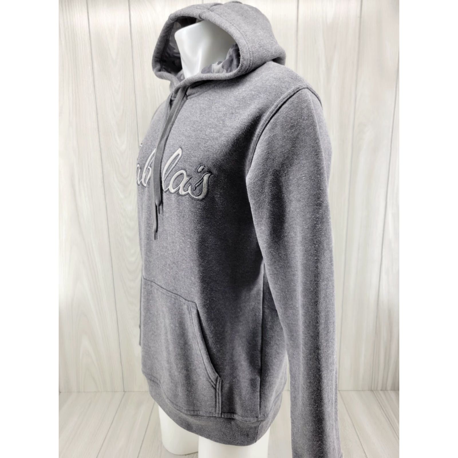 Vintage Cabela's Hoodie Mens Medium REG Gray Spell Out Sweater Pullover Fleece Size US M / EU 48-50 / 2 - 3 Thumbnail