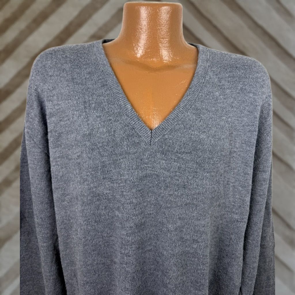 Vintage VINTAGE Puritan Sweater Mens XL V-Neck Knit Pullover Gray Heather Minimal Golf 80s 90s Retro Pullover Men XLLid Size US XL / EU 56 / 4 - 1 Thumbnail