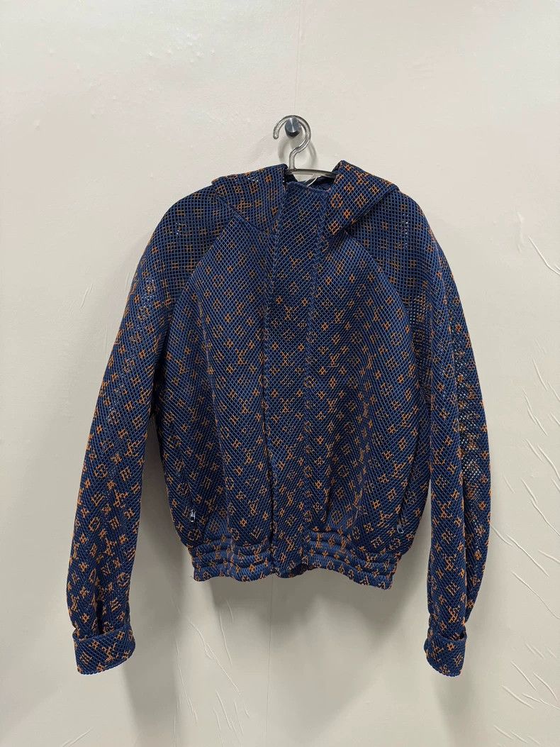 Louis Vuitton Louis Vuitton Gradient Mesh Logo Full Print Tunic Jacket Size US L / EU 52-54 / 3 - 3 Thumbnail