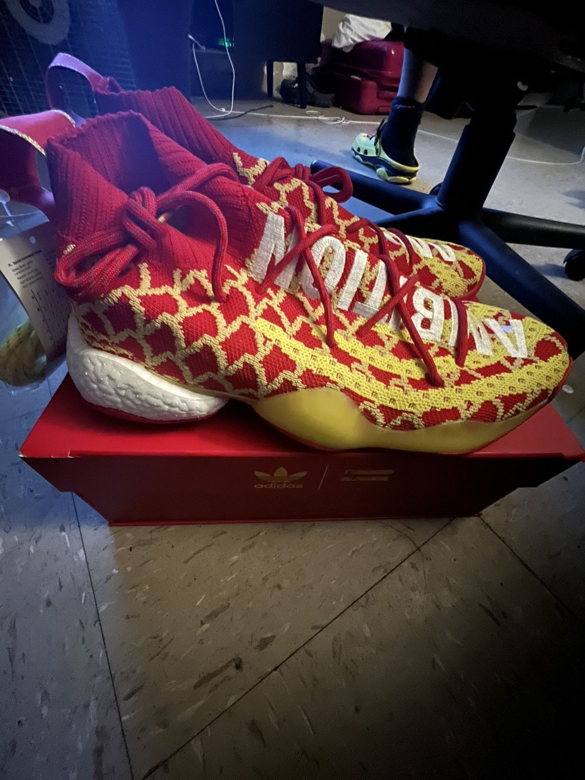 Adidas × Pharrell NEW adidas x Pharrell Chinese New Year (2019) Size 10M Size US 10 / EU 43 - 3 Thumbnail