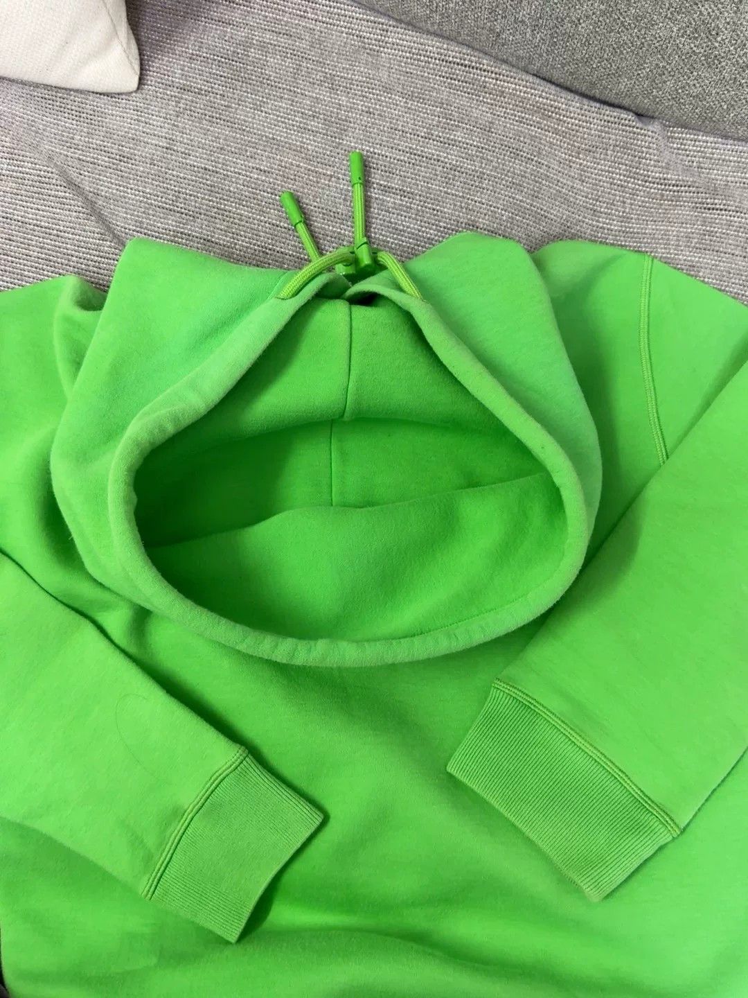 Louis Vuitton Louis Vuitton Green Floral Button Adjustment Hoodie Size US M / EU 48-50 / 2 - 7 Thumbnail