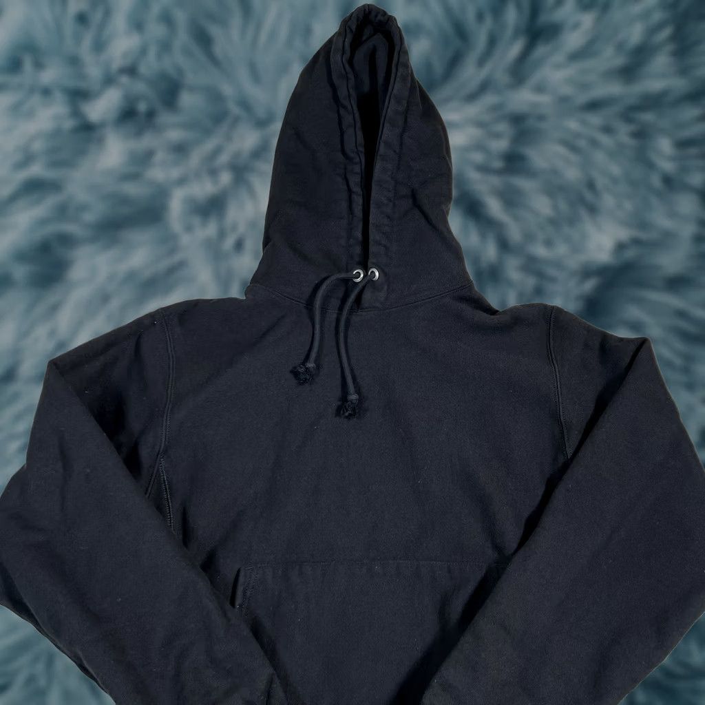 Champion VINTAGE Champion Reverse Weave Hoodie Sweatshirt Mens Small Black Pullover 90s Logo Ribbed Cuffs Heavyweight Pockets Hooded Adjustable Size US S / EU 44-46 / 1 - 1 Thumbnail