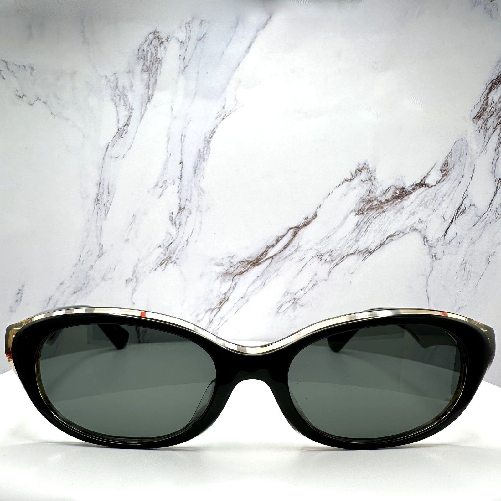 Burberry New Burberry Sunglasses Black Vintage Check Oval Gold Logo Size ONE SIZE - 2 Thumbnail