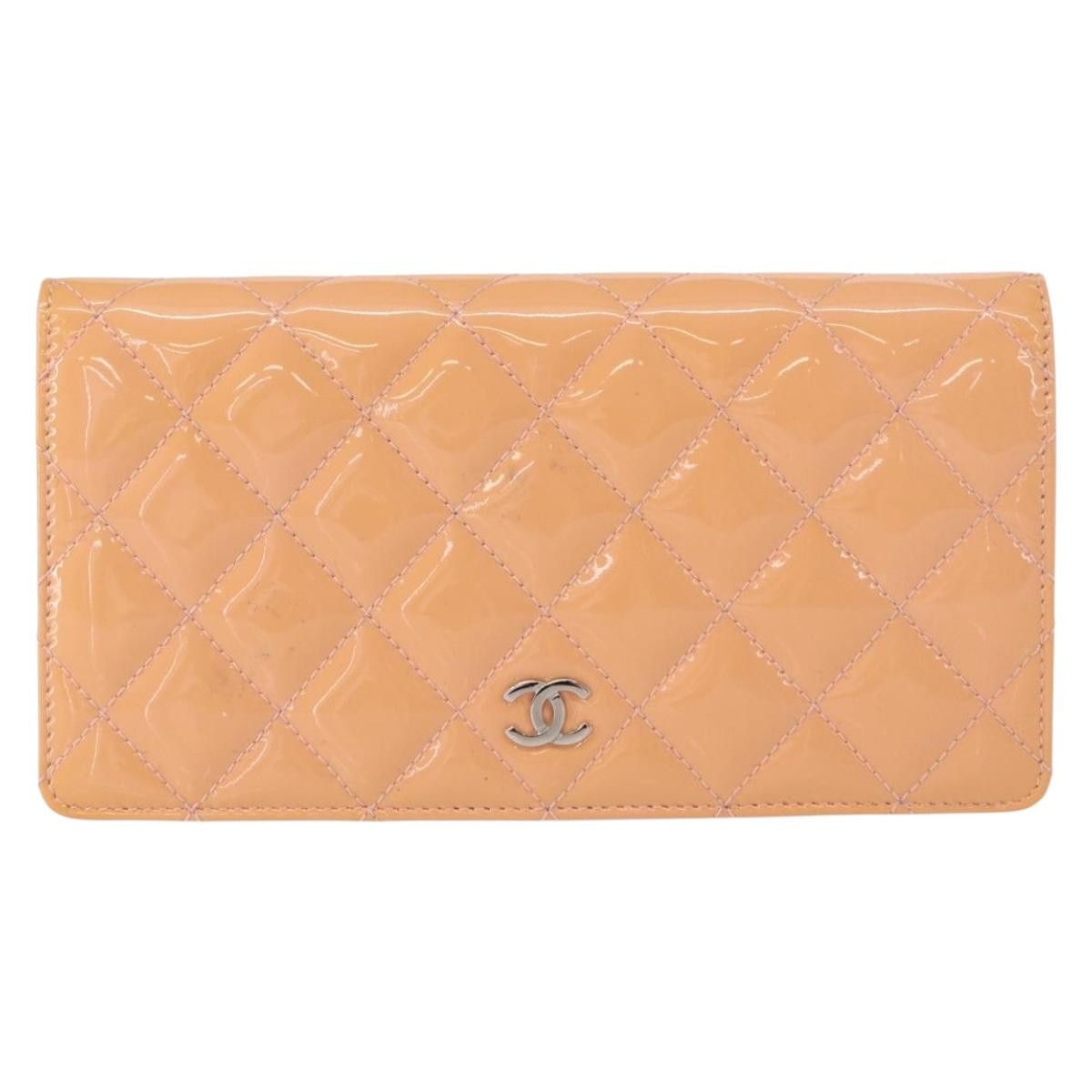 Chanel Chanel CC Wallet Quilted Patent Size ONE SIZE - 1 Thumbnail