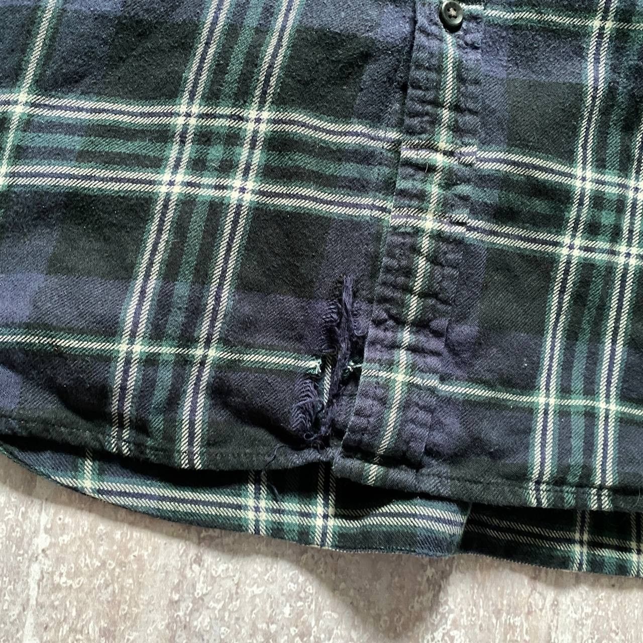 Japanese Brand × Uniqlo × Vintage VINTAGE Y2K UNIQLO DISSTRESSED AMAZING FLANNEL SHIRT 141 Size US M / EU 48-50 / 2 - 4 Thumbnail
