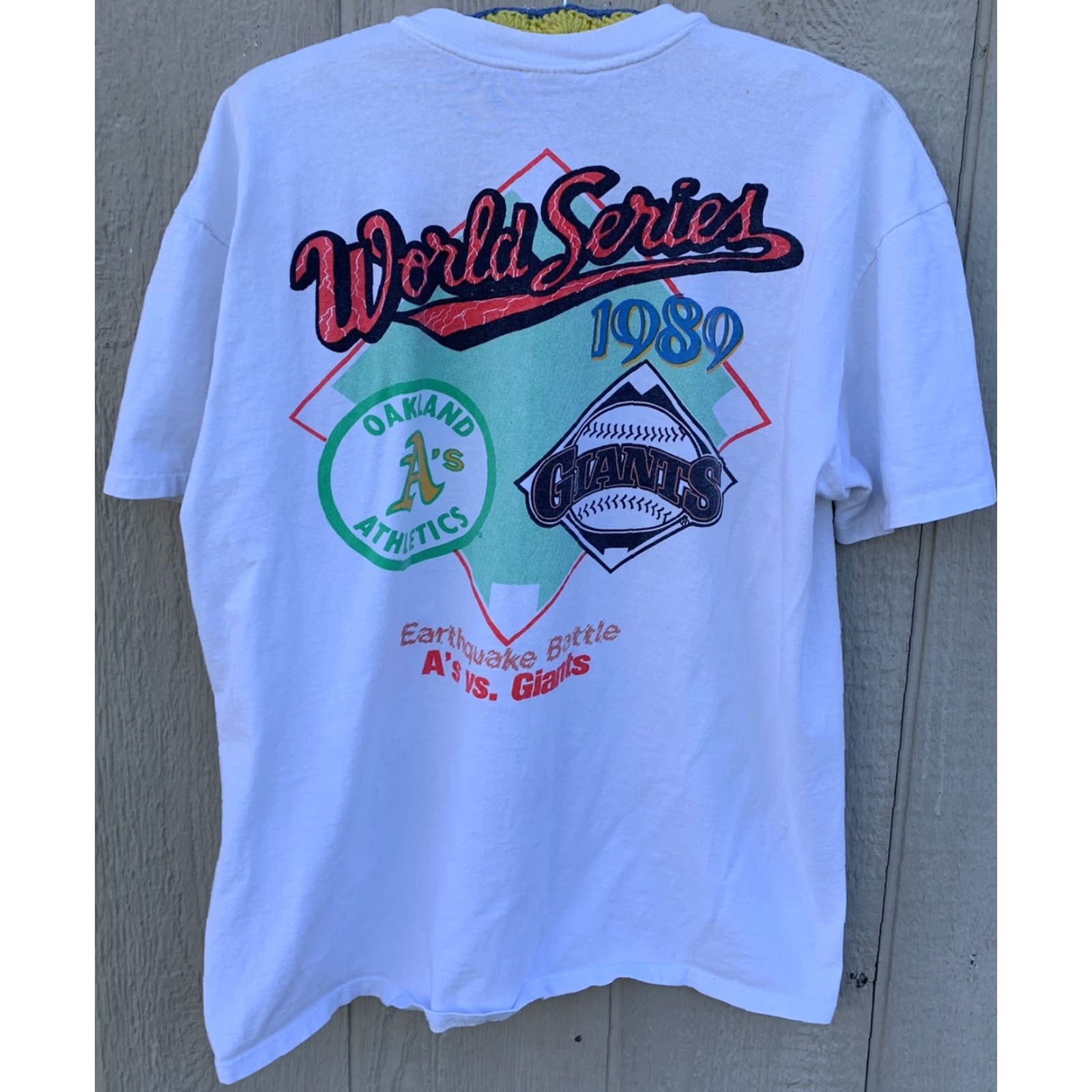 Vintage VINTAGE I Survived Bay Bridge Series 1989 Earthquake World Series t-shirt XL Shirt Men White 1989 Earthquake World Series A’s Giants Graphic Tee Size US XL / EU 56 / 4 - 3 Thumbnail