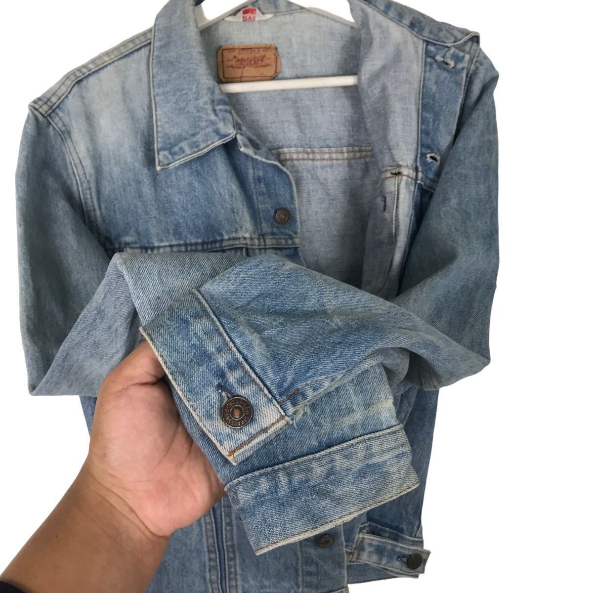 Levi's 🔥 90s RARE VINTAGE LEVIS 705 TRUCKER JACKET MADE IN FRANCE Size US M / EU 48-50 / 2 - 9 Thumbnail