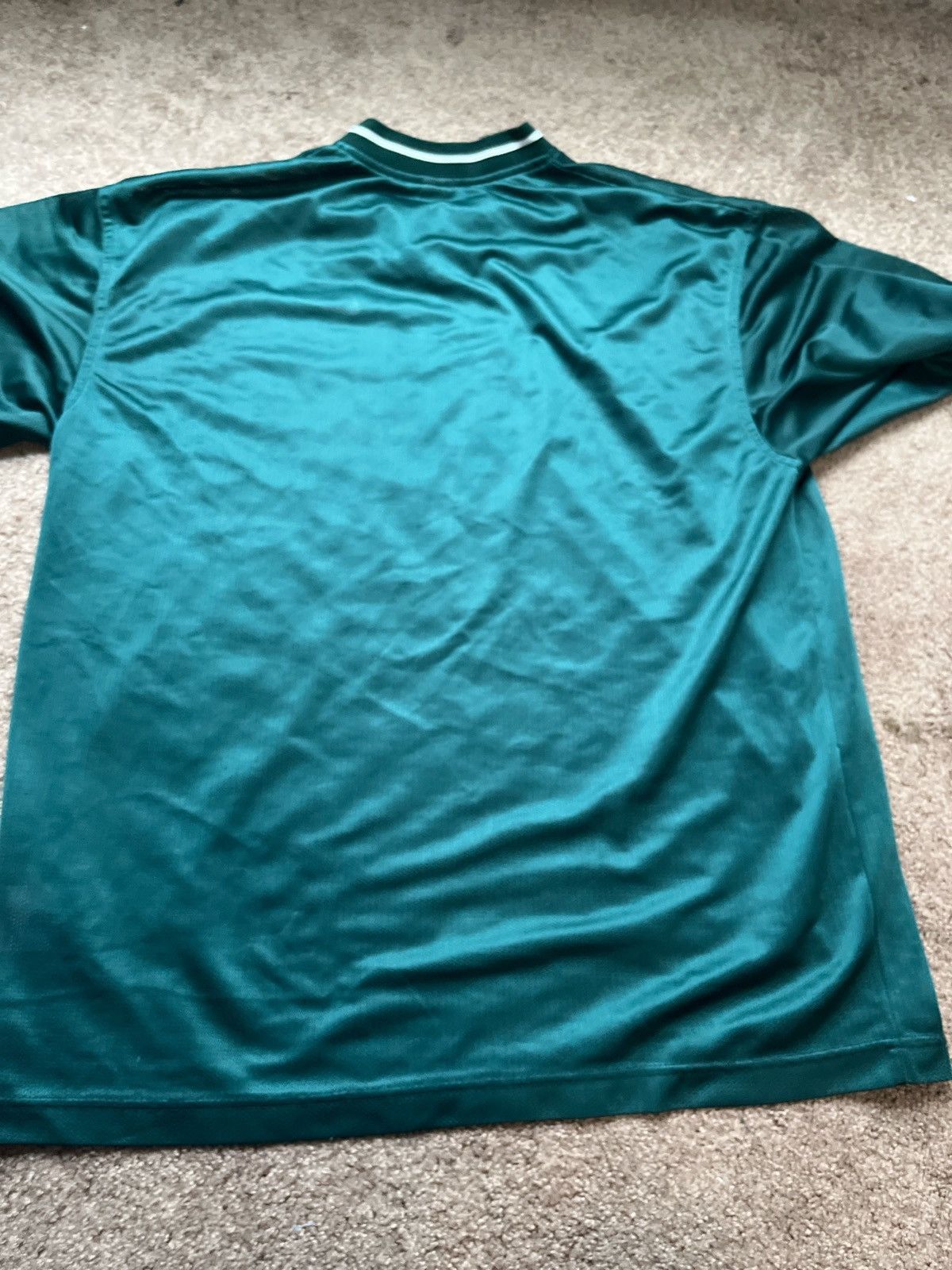 Nike Vintage 90s Nike Green jersey like Tee large Size US L / EU 52-54 / 3 - 5 Thumbnail