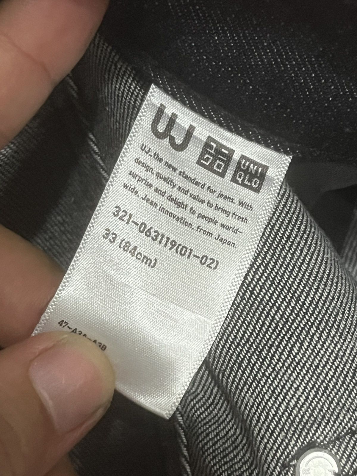 Uniqlo Vintage Uniqlo UJ Dark Washed Distressed Straight Leg Jeans Size US 33 - 15 Thumbnail