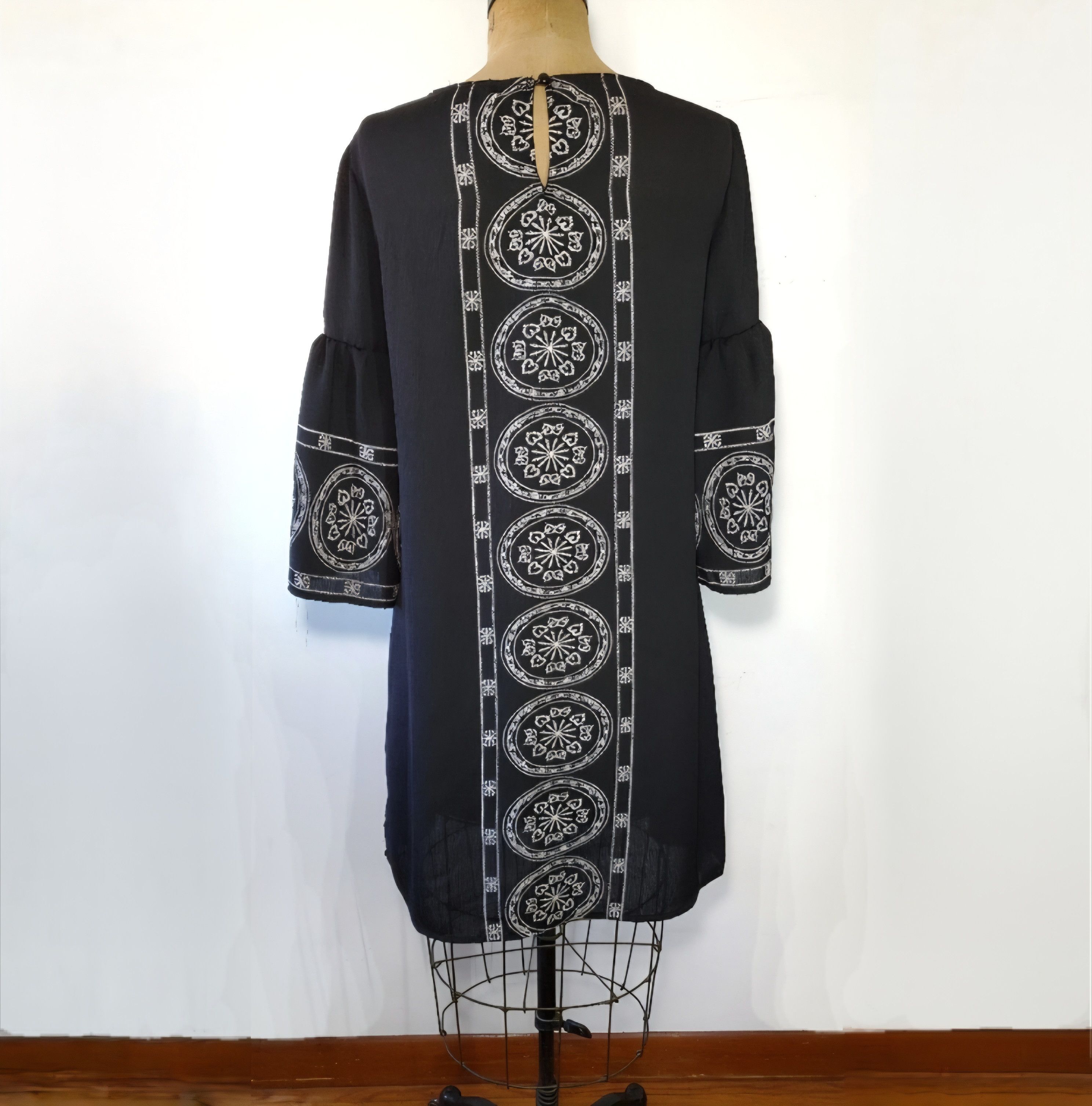 Other A.U.W Size M Dress Tunic Black Sheath Bell Sleeve Boho Manda Size M / US 6-8 / IT 42-44 - 5 Thumbnail
