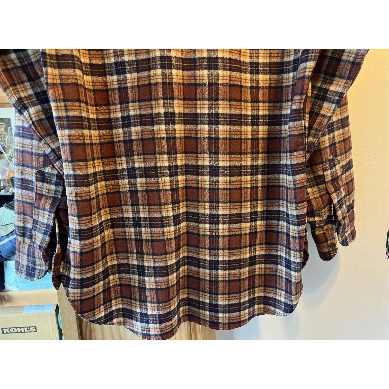 Pendleton Pendleton Mens M Brown Plaid LS Button Up Wool flannel Shirt Size US M / EU 48-50 / 2 - 14 Thumbnail