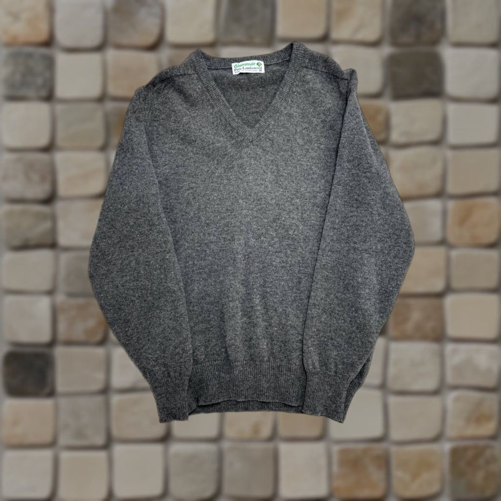 Vintage Glenmuir Golf Sweater Mens 38 Gray Wool Knit Pullover V-Neck Ribbed Trim Casual Outdoor 90s? Size US M / EU 48-50 / 2 - 1 Thumbnail