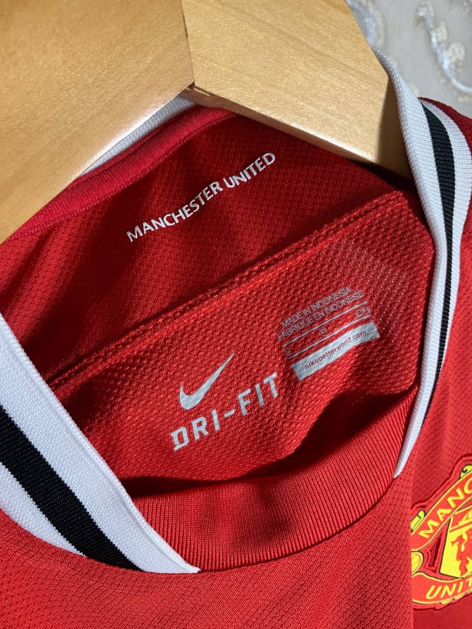 Nike Vintage Nike FC Manchester United England Soccer Jersey Y2K Size US S / EU 44-46 / 1 - 5 Thumbnail