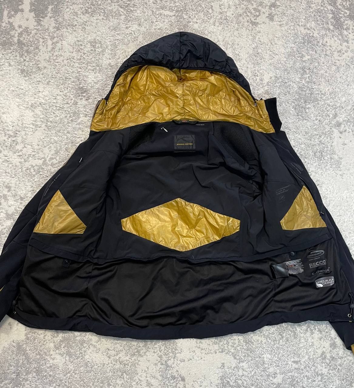 KJUS KJUS Platinum Women’s Ski Jacket Hooded Premium Performance Size L / US 10 / IT 46 - 14 Thumbnail