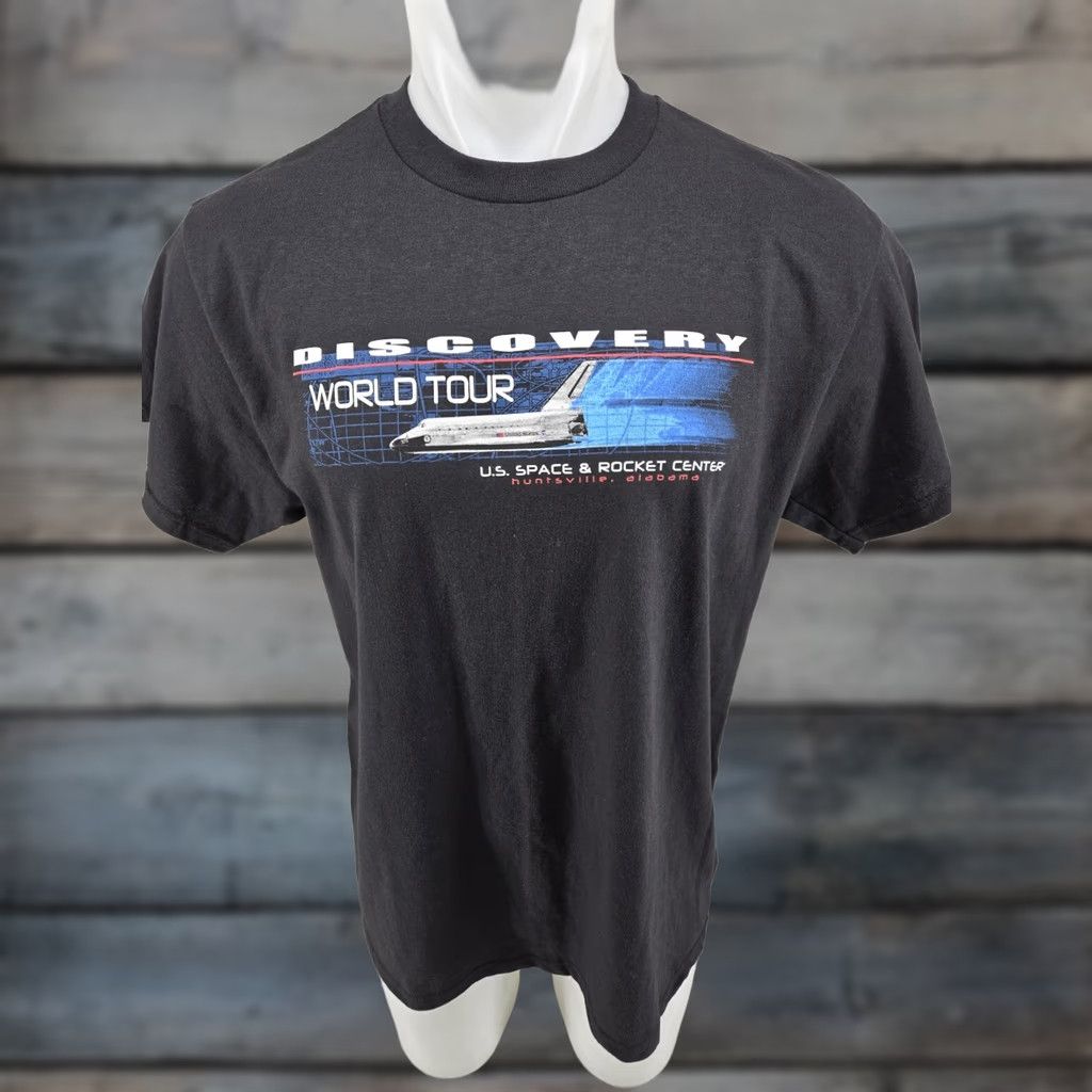 Delta NASA Shirt Discovery World Tour Huntsville Space Center Shuttle Large NWT Delta Shirt Mens Space T-Shirt Vintage Black Crew Neck Short Sleeve NWT L Size US L / EU 52-54 / 3 - 1 Thumbnail