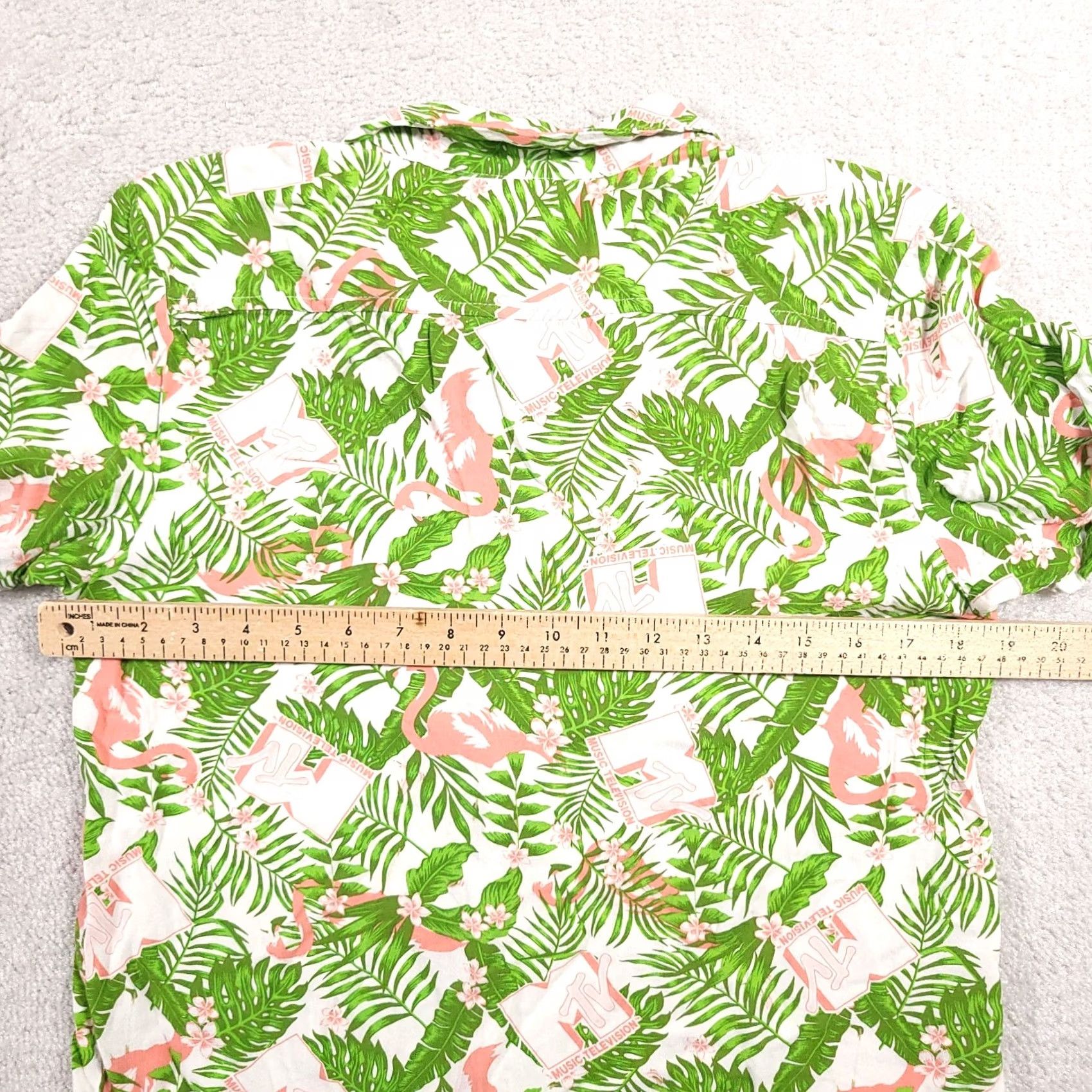 Vintage MTV Hawaiian Floral Tropical Button Up Short Sleeve Collared Shirt Mens Small Size US S / EU 44-46 / 1 - 7 Thumbnail