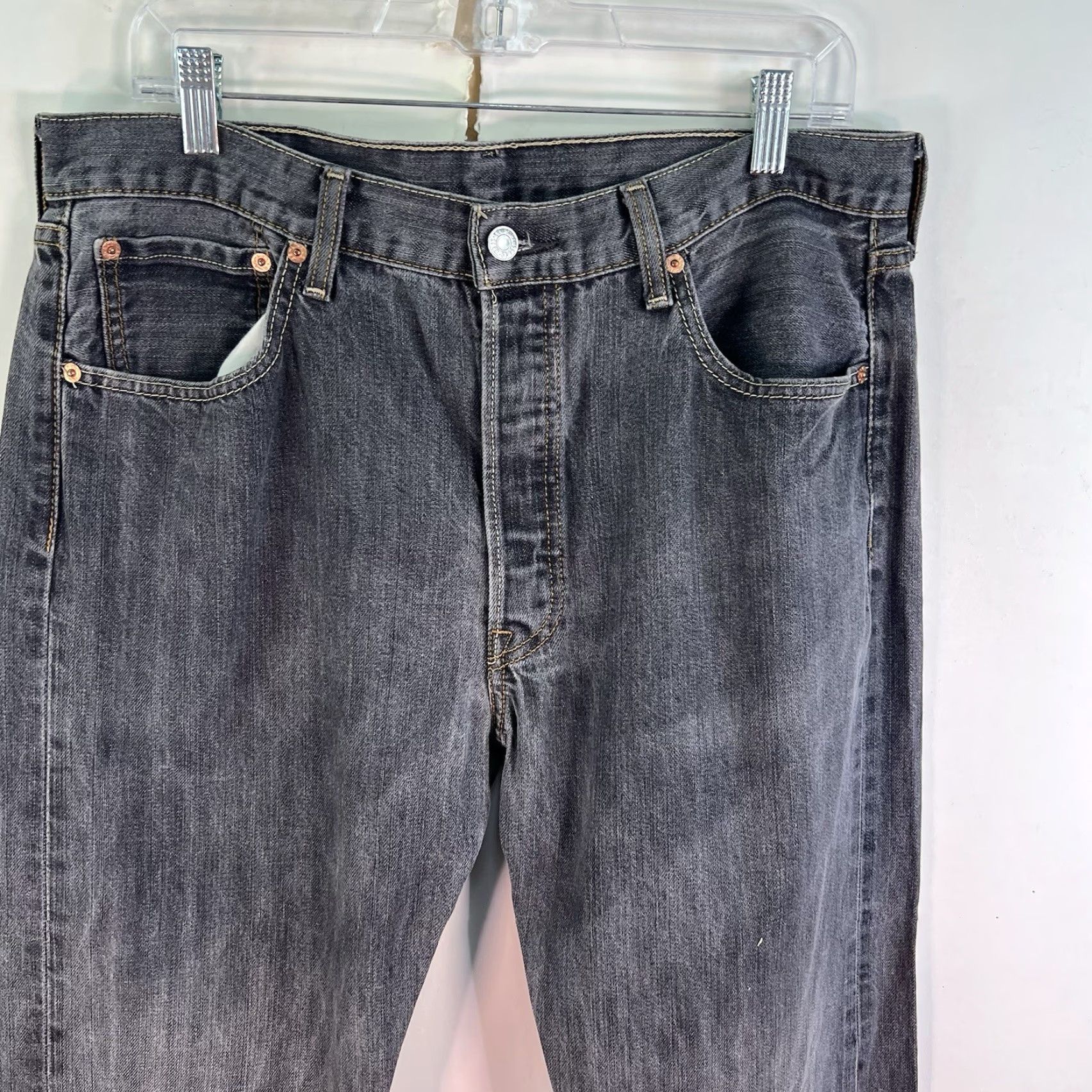 Levi's VINTAGE Levi's 501 Jeans Mens Size 36 X32 Distressed Straight Denim Black 90s Size US 36 / EU 52 - 2 Thumbnail