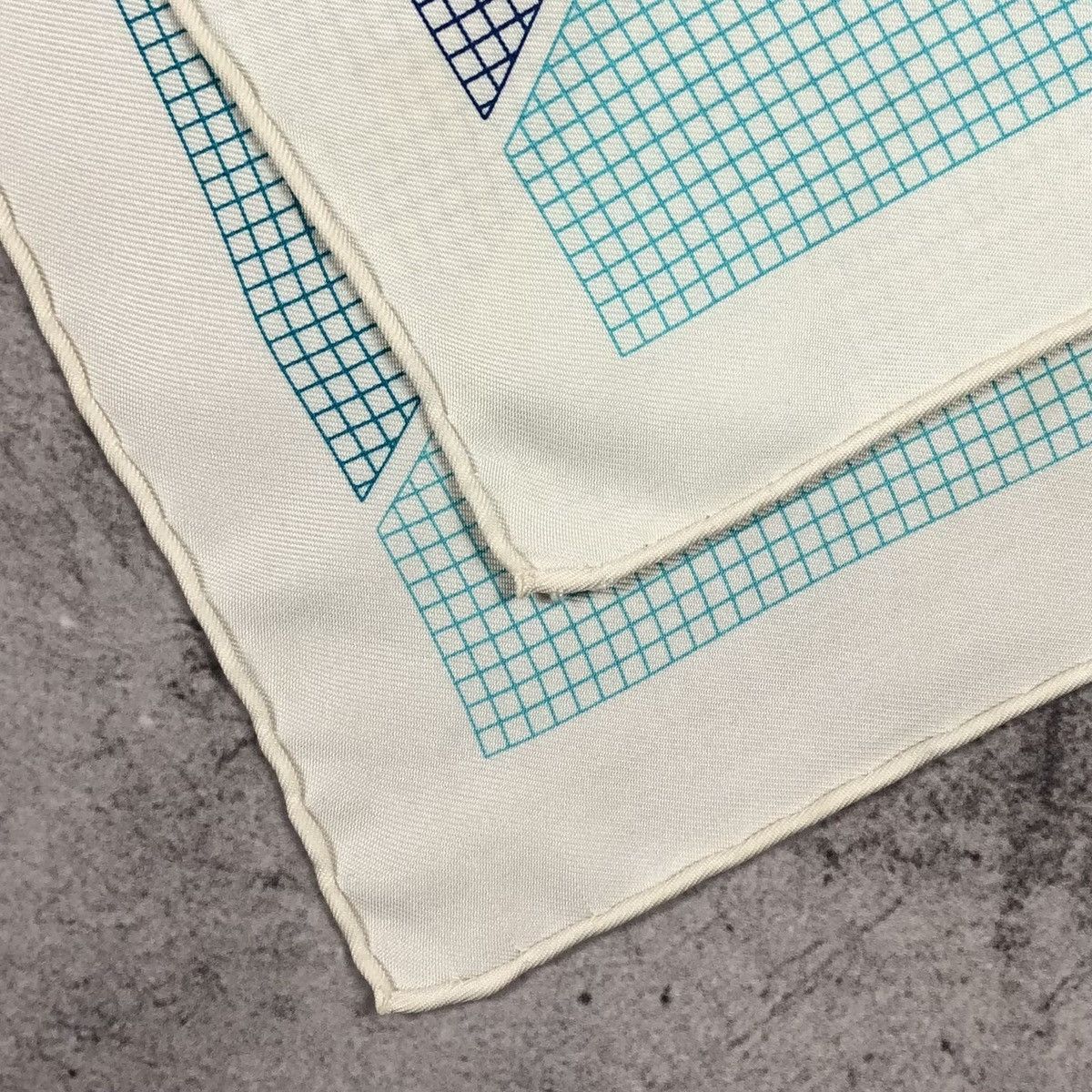 Hermes Hermes Paris Silk Blue White H Logo Geometric Scarf Carre Size ONE SIZE - 7 Thumbnail