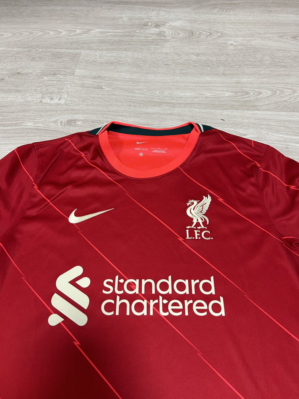 Nike Liverpool 2021/22 Home Football Shirt Nike Soccer Jersey Size US L / EU 52-54 / 3 - 2 Thumbnail
