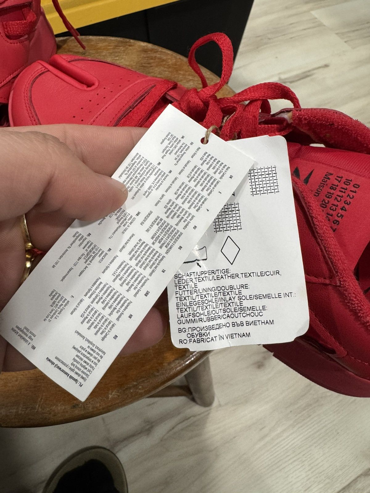 Maison Margiela × Reebok Reebok X Margiela Classic Leather Tabi Low (Red) Size US 11.5 / EU 44-45 - 10 Thumbnail