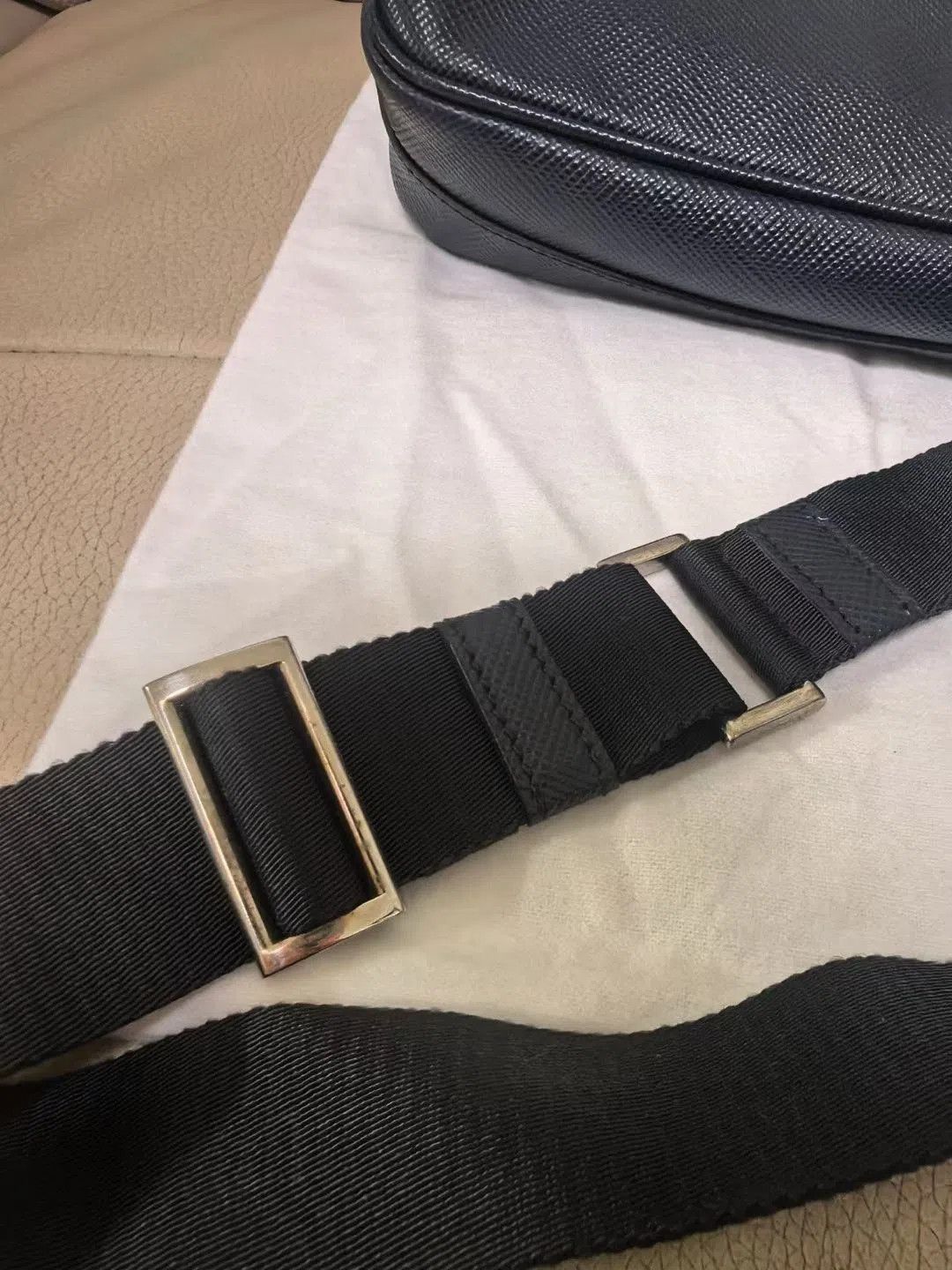 Prada Prada Men's Navy Crossbody Bag. Size ONE SIZE - 9 Thumbnail